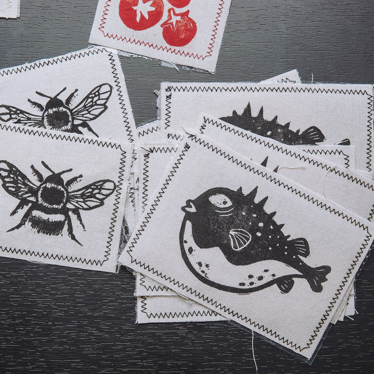 Miếng vải ủi nhiệt (Iron-on Patch)